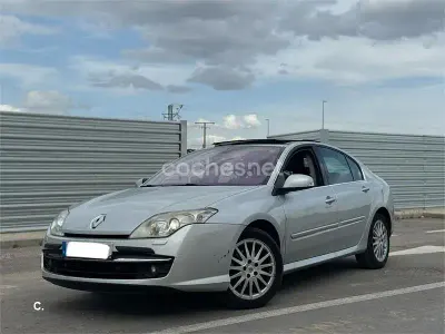 Begagnad Renault Laguna III Dynamique 150 HK (110 kW) 2007 Grå Sedan