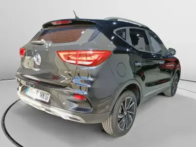 Begagnad MG ZS Luxury 106 HK (77 kW) 2023 Svart SUV