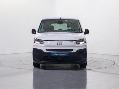 Usado Fiat Doblò 100 CV (73 kW) 2025 Blanco Monovolumen