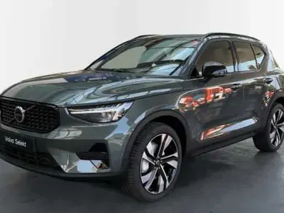 Nuevo Volvo XC40 Ultra 163 CV (119 kW) 2026 Verde SUV