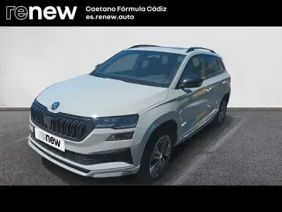 Usado Skoda Karoq SportLine 150 CV (110 kW) 2023 Gris / plata SUV