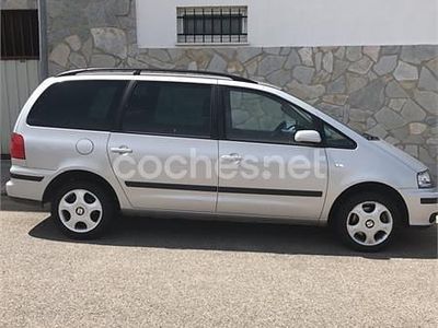 Gris / plata Usado 2002 Seat Alhambra Monovolumen | 3500 € (Un poco caro)