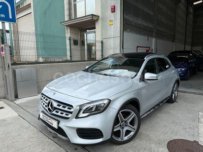 Gris / plata Usado 2019 Mercedes GLA200 SUV | 23.900 € (Precio justo)