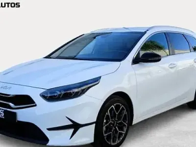 Usado Kia Ceed Edition 7 101 CV (74 kW) 2025 Blanco Utilitario