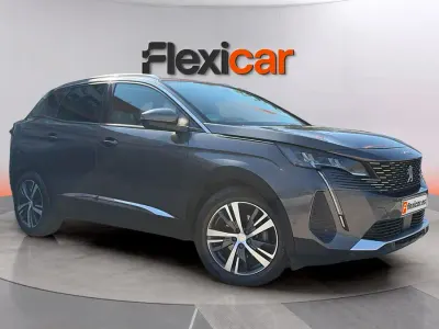 Usado Peugeot 3008 Allure 131 CV (96 kW) 2021 Gris SUV