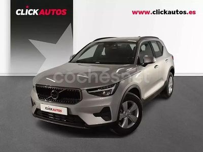 Plateado Usado 2025 Volvo XC40 SUV | 33.700 €