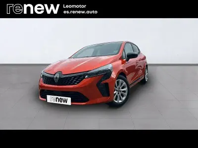Usado Renault Clio V Evolution 100 CV (73 kW) 2025 Naranja Berlina