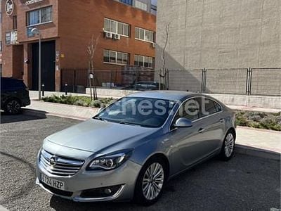 Usado Opel Insignia Excellence 140 CV (102 kW) 2014 Gris / plata Berlina
