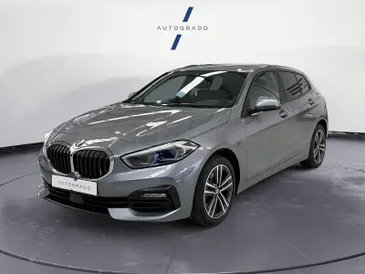 Usado BMW 118 150 CV (110 kW) 2022 Gris / plata Utilitario