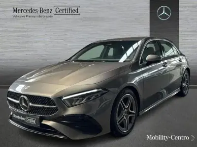 Usado Mercedes A180 116 CV (85 kW) 2024 Gris montaña Utilitario