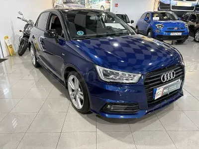Usado Audi A1 Sportback 125 CV (91 kW) 2018 Azul Utilitario