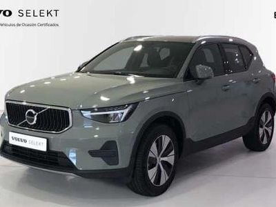 Verde Usado 2025 Volvo XC40 Core SUV | 35.990 €