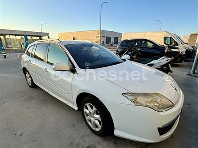 Usado Renault Laguna III Expression 110 CV (80 kW) 2009 Blanco Familiar