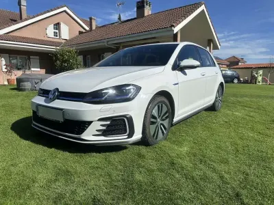 Usado VW Golf VII GTE 204 CV (150 kW) 2017 Blanco Utilitario