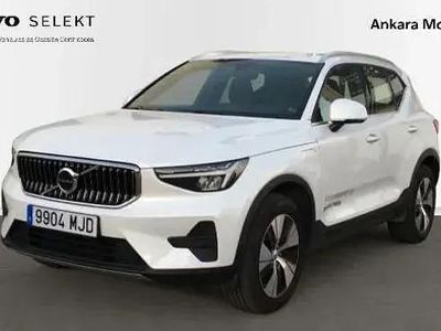Usado Volvo XC40 Core 211 HP (155 kW) 2023 Branco SUV