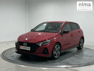 Usado Hyundai i20 N Line 79 CV (58 kW) 2025 Rojo Utilitario