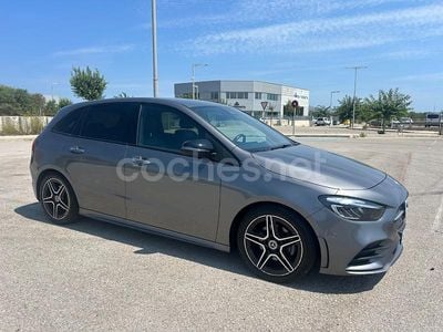 Mercedes B200