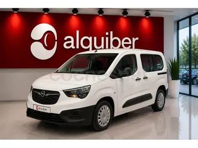 Usado Opel Combo Life Edition 102 CV (75 kW) 2022 Blanco Monovolumen