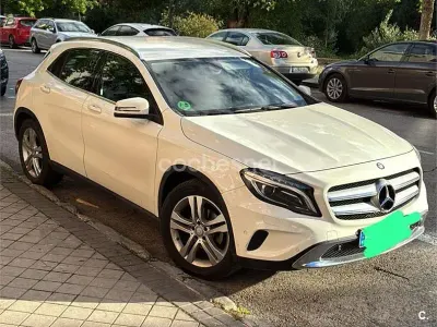 Usado Mercedes GLA200 Style 136 CV (100 kW) 2014 Blanco SUV