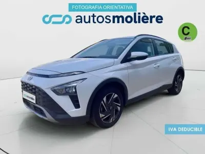 Usado Hyundai Bayon 84 CV (61 kW) 2023 Gris SUV