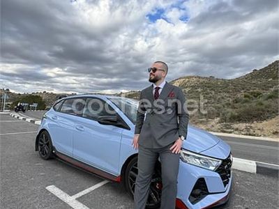 Azul Usado 2022 Hyundai i20 Berlina | 30.333 €