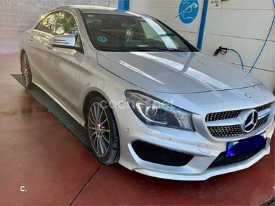 Gris / plata Usado 2015 Mercedes CLA200 Shooting Brake AMG line Familiar | 20.000 € (Caro)