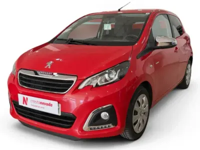 Usado Peugeot 108 Active 72 CV (52 kW) 2021 Rojo