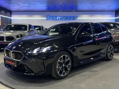 Usado BMW 116 Sport Line 163 CV (119 kW) 2025 Negro Utilitario