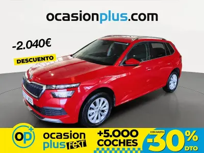 Usado Skoda Kamiq Ambition 110 CV (80 kW) 2022 Rojo SUV