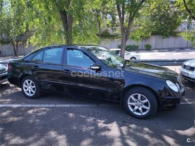 Mercedes E200
