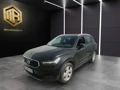 Usado Volvo XC40 Momentum 190 CV (139 kW) 2019 Negro metalizado SUV