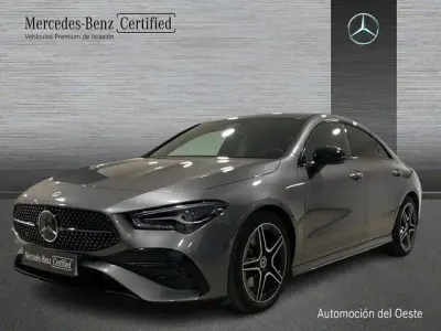Usado Mercedes CLA220 190 CV (139 kW) 2025 Gris montaña Berlina