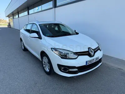 Usado Renault Mégane GrandTour Business 110 CV (80 kW) 2016 Blanco Familiar