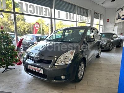 Usado Toyota Corolla Verso Luna 136 CV (100 kW) 2008 Gris / plata Monovolumen