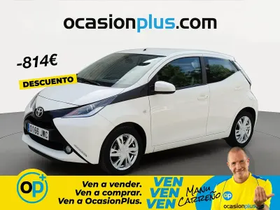 Usado Toyota Aygo X-play 69 CV (50 kW) 2017 Blanco Utilitario