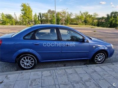 Azul Usado 2004 Chevrolet Nubira SX Berlina | 1800 €
