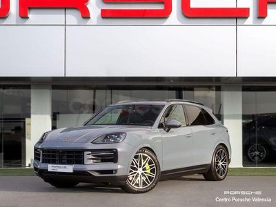 Usado Porsche Cayenne S E-Hybrid 519 CV (381 kW) 2024 Gris / plata SUV