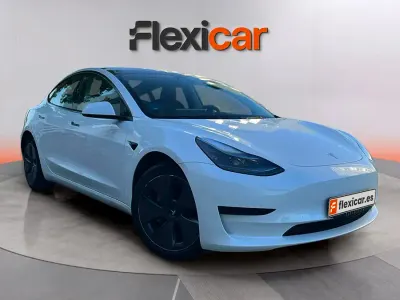 Usado Tesla Model 3 RWD 208 kW (283 CV) 2023 Blanco Berlina