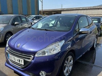 Usado Peugeot 208 Active 92 CV (67 kW) 2014 Azul Utilitario