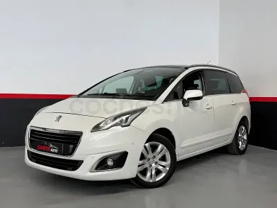 Occasion Peugeot 5008 Allure 120 PK (88 kW) 2015 Wit MPV
