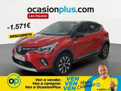 Usado Renault Captur Techno 90 CV (66 kW) 2023 Rojo SUV