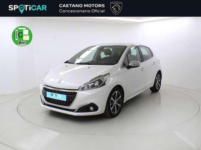 Usado Peugeot 208 Allure 99 CV (72 kW) 2016 Blanco Utilitario