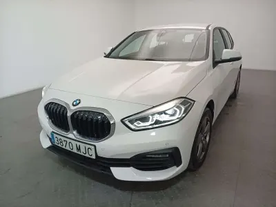 Usado BMW 116 116 CV (85 kW) 2023 Blanco Utilitario