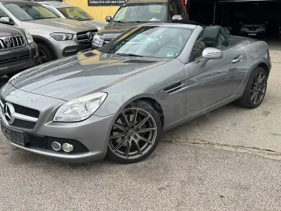 Usado Mercedes SLK250 204 CV (150 kW) 2011 Gris / plata Descapotable