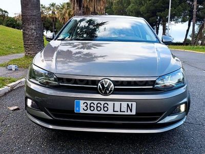 Usado VW Polo Sportline 95 CV (69 kW) 2020 Gris / plata Utilitario