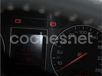 Rojo Usado 2001 Audi A4 Berlina | 3100 € (Un poco caro)