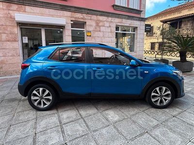 Azul Usado 2022 Kia Stonic SUV | 15.300 € (Precio justo)