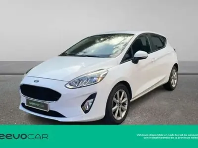 Usado Ford Fiesta Trend 86 CV (63 kW) 2019 Blanco Utilitario