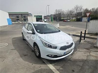 Usado Kia Ceed 100 CV (73 kW) 2014 Blanco Utilitario