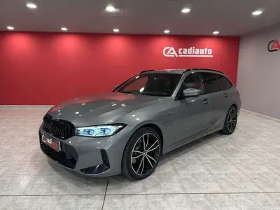 Używany BMW 330e M Sport 292 KM (214 kW) 2024 Szary Kombi